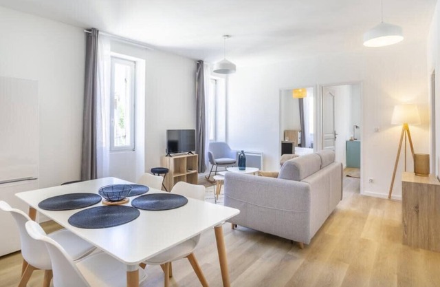 Nice 65m² near the Palais Longchamp