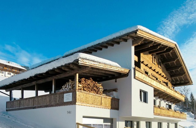Bonito apartamento para 4 personas con WIFI, TV, balcón y aparcamiento