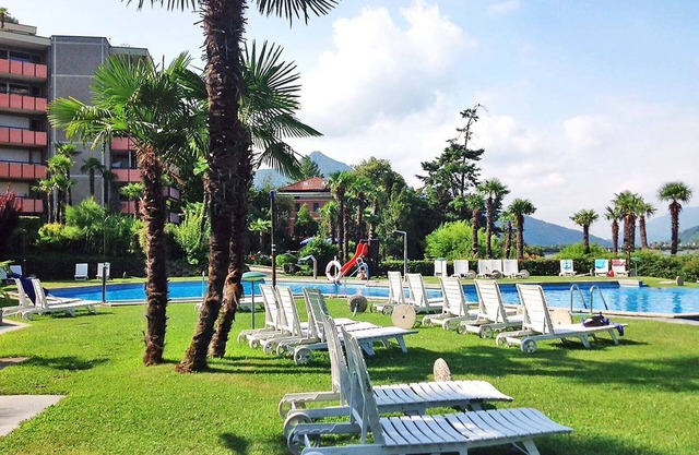 Bonito apartamento con WIFI, piscina, A/C, TV, balcón, vista panorámica y aparcamiento