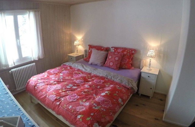Precioso apartamento para 8 personas con WIFI, TV y balcón