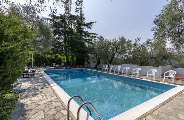 Bonito apartamento con piscina, WIFI, balcón, mascotas permitida y vista panorámica