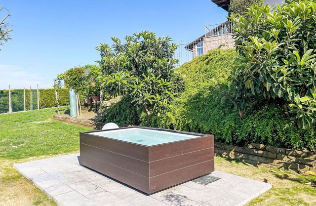 Precioso apartamento con WIFI, piscina, A/C, TV, terraza, mascotas permitida y vista panorámica