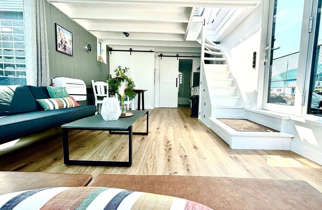 Precioso apartamento en villa para 4 personas con WIFI y patio