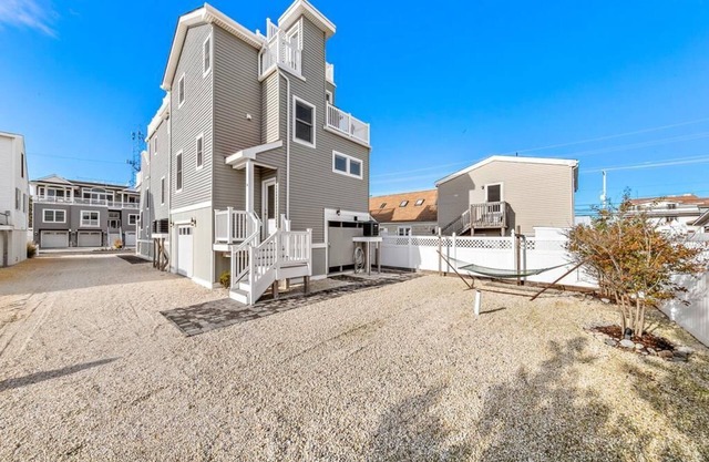 Nice home in Spray Beach with 3 Bedrooms, Internet and WiFi