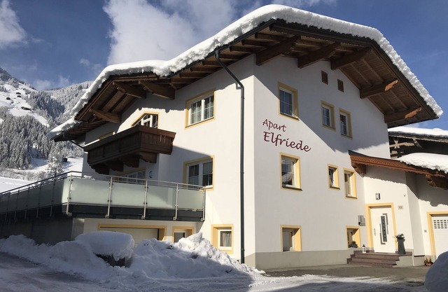 Bonito apartamento nuevo en Laimach con Wi-Fi