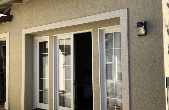 Nice Studio w/ Private Entrance & Yard*