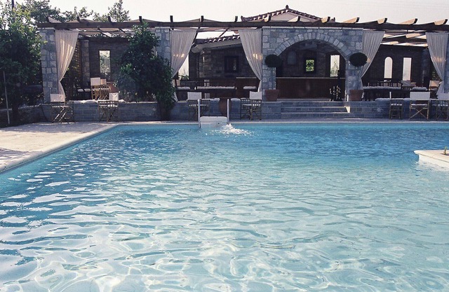 Nicolas Village Club - Casa de piedra