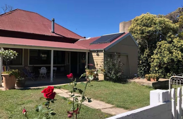 Nilgiri Cottage is self contained, quiet and comfortable.