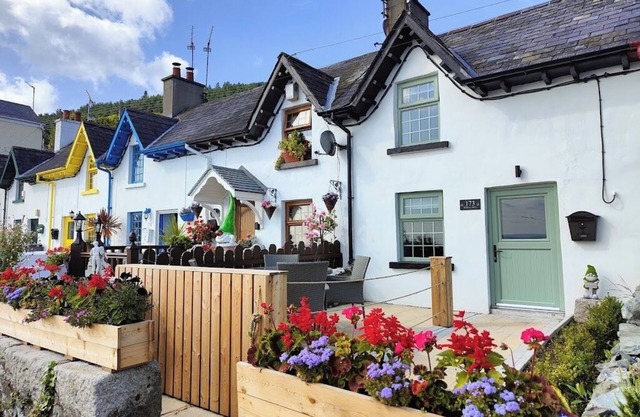 No. 173 'Widow's Row'