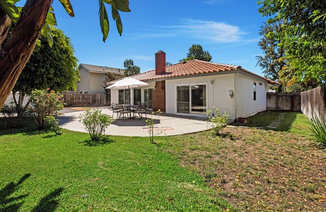 No Stairs w/ Yard & EV Charger (Olive Perch)