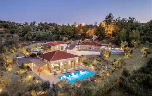 NOMAS VILLAS With Private Pool