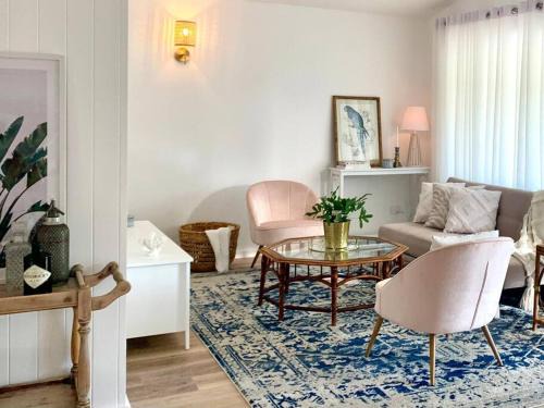 Noraville Hamptons Style Beach House