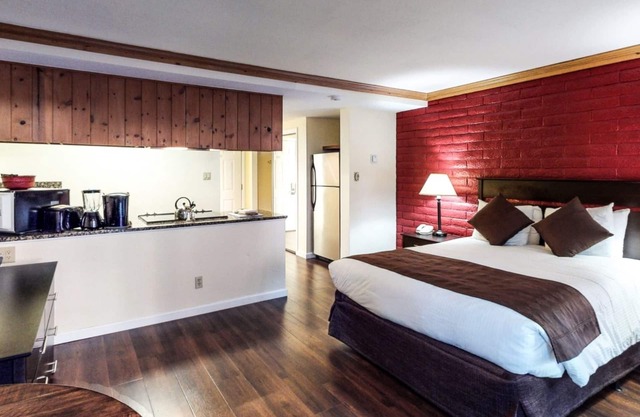 Incline Village ~ North Lake Lodges ~ Estudio