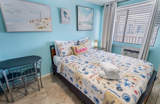 North Myrtle Oceanview Studio Pool | Dogs Allowed!