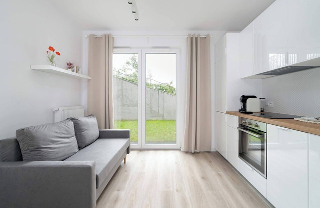 Nowoczesne Apartamenty dla 2 Doroslych i 2 Dzieci Parking by Noclegi Renters