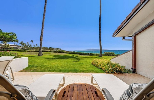 Stunning Oceanfront Condo With New Central AC System-Makena Surf Resort #F-102