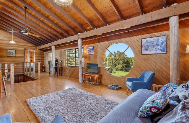 Number 8 @ The Point