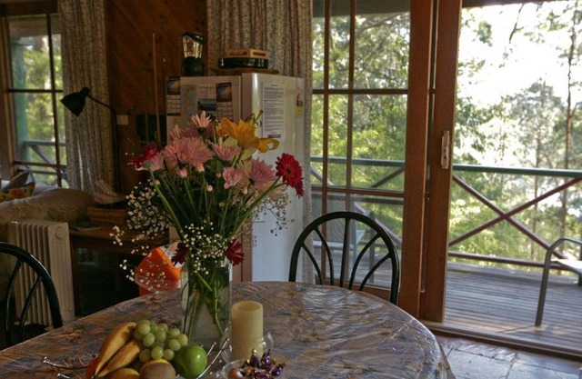 Nutley Cottage with river view Bermagui Linen provided