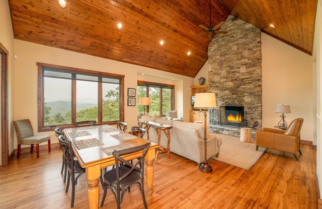 Oak Cottage in Sutton Knob | 2 Bed, 2 Bath