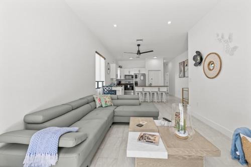 Oasis Yard -Pool-Jets-Game Room-BBQ-Relaxing