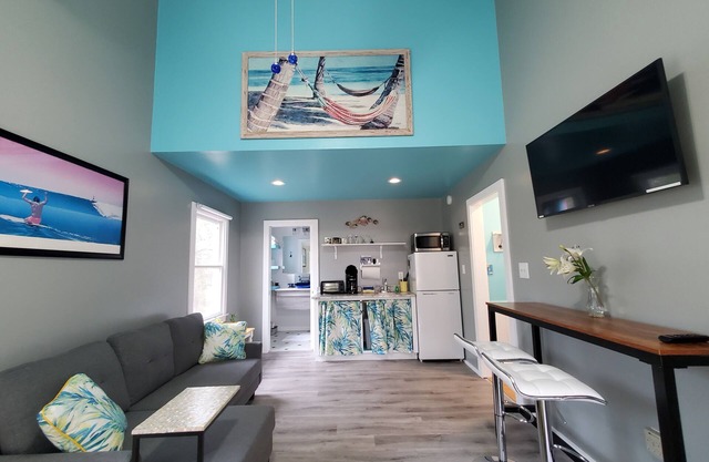 OBX~Sunset View~Gazebo~Bike Path~Walk to Beach~Free Bikes & Kayaks~Super Clean!!