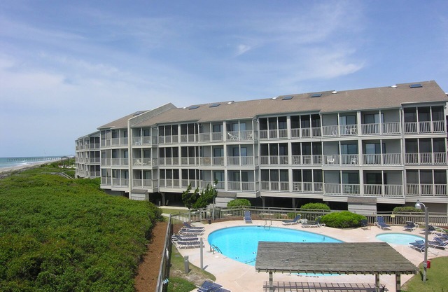 3BR Oceanfront Condo con acceso a playa privada, excelente ubicación!