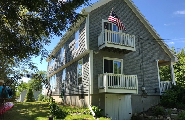 Ocean Point-4 bedrooms, 2 full baths - "Peace Restored"
