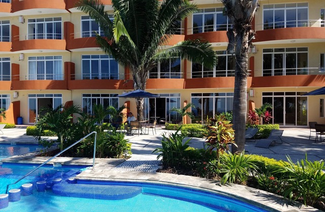 Condominio de 1 dormitorio con vista al mar en Vista Encantada 103
