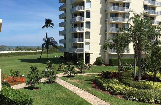 Condominio frente al mar