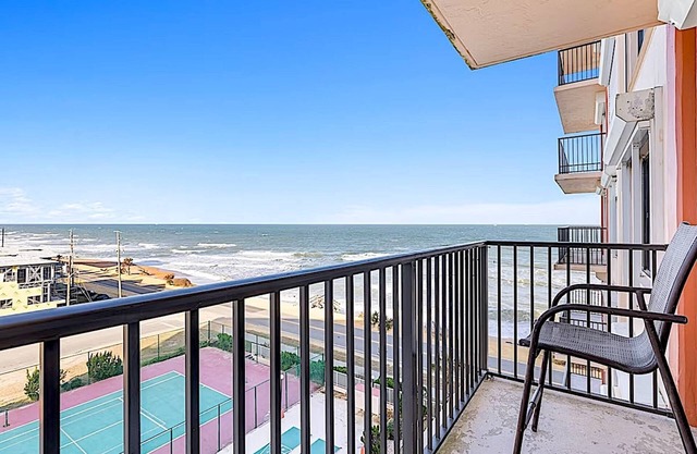 Ocean View Condo | Flagler Beach | Enjoy the Pool, Fitness Center, Tennis & Shuffleboard Court