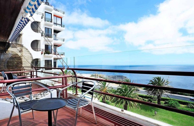 2BR Apartment by the beach with sea view and pool, Sao Pedro EstoriL-CHECKINHOME