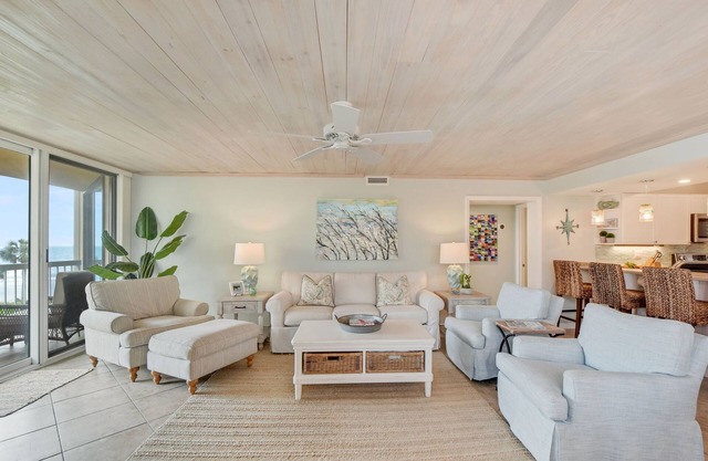 Oceanfront 3 BR / 3BA Villa en King & Prince Beach & Golf Resort