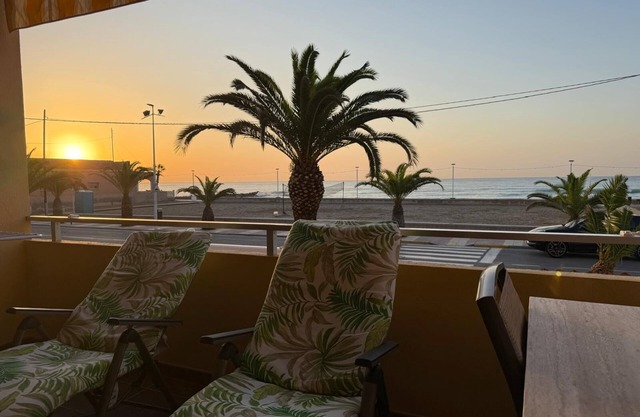 Frente al mar · Ideal parejas y teletrabajo