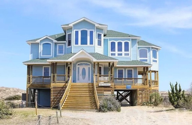 Oceanfront Luxury Home w/ Private Pool, Hot Tub, Game Room & More!