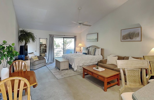 Summer Place 671, Studio, Sleeps 2, Beach