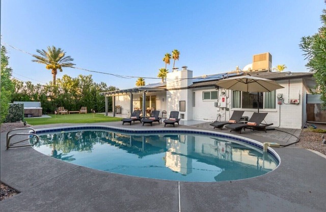 Ochenta Modern Retreat|Htd Pool|Spa|Putt Grn|Gym