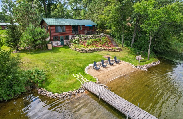 Oct weekend dates still open! Clean Cabin, lots of Amenities & Gull Chain Access