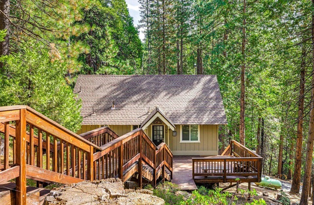 OCTOBER Enchanting at Cedar Pine Retreat! Enjoy Spooky Events every weekend!