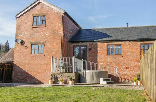OLD HALL BARN 2, admite mascotas en Church Stretton, Ref 1004373