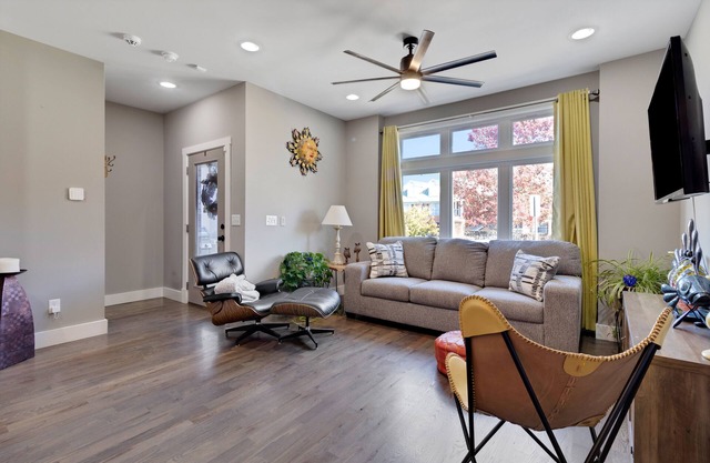 Old Hickory Rooftop Oasis – Modern 3 BDR w/ River Views! 20 Min to Downtown