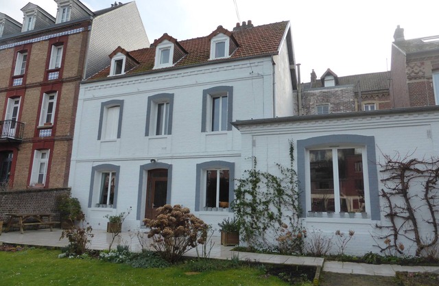 old house near the sea, the city center of Dieppe and the golf course