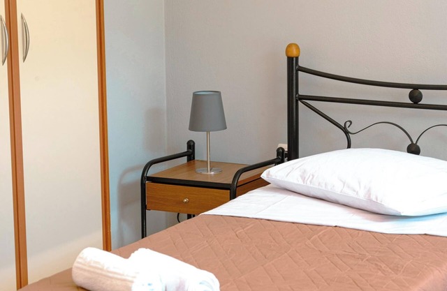 OLIA APARTMENTS LYGIA