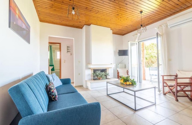 Olive Apartment near the Beach