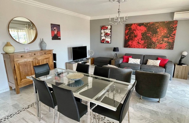 On the heights of Cannes beautiful 3-room apartment classified 4 stars-Le Cannet