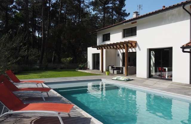 Ondres: espléndida villa con piscina climatizada entre el océano y el bosque de pinos