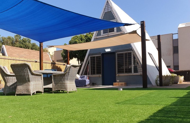 Uno de una casa triangular en la playa, ¡a menos de un minuto de una playa secreta!