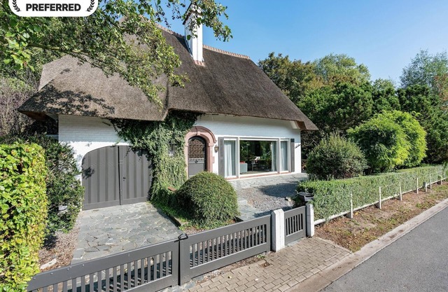 Villa junto al bosque de Oostduinkerke