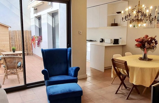 Opening Doors Vilassar. Family house Beach & Relax