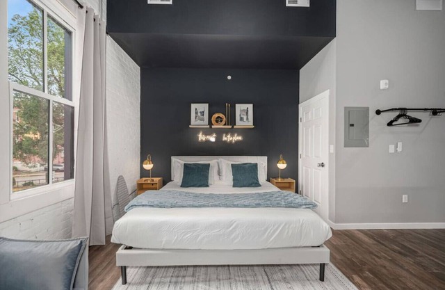 Oregon District I Free Parking I Getaway