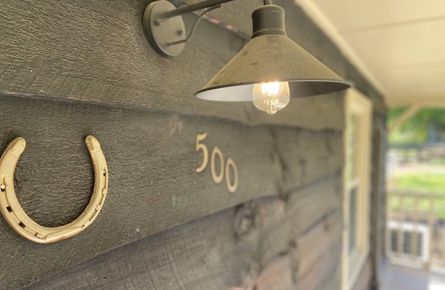 Original Family Farmhouse just 2 mins off I-26 & 8 mins from d-town Spartanburg!